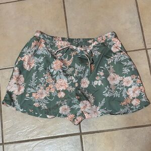 cupcakes & cashmere Floral Green and Pink Shorts